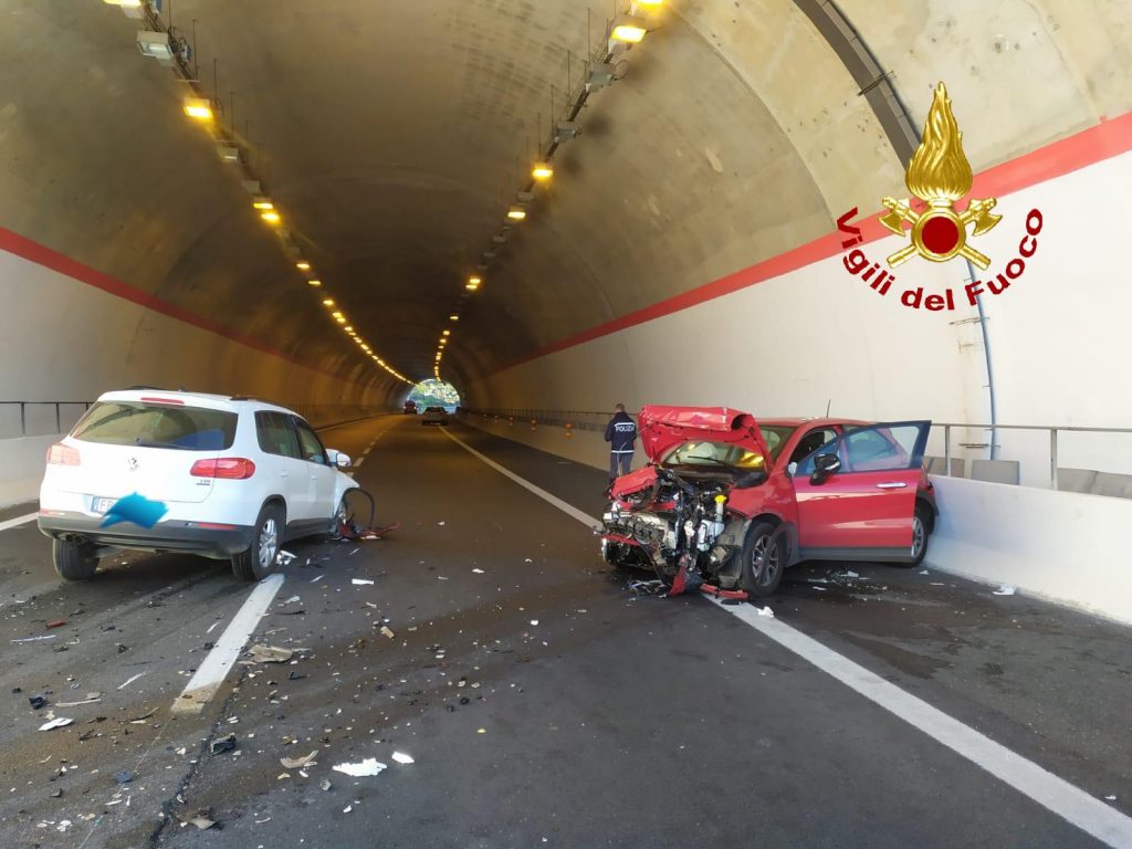 Terribile incidente sulla CataniaSiracusa, automobilista guida
