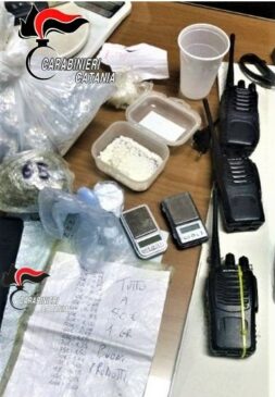 Catania. Pusher Con Droga In Vendita A Prezzi Di Saldo: Arrestato ...